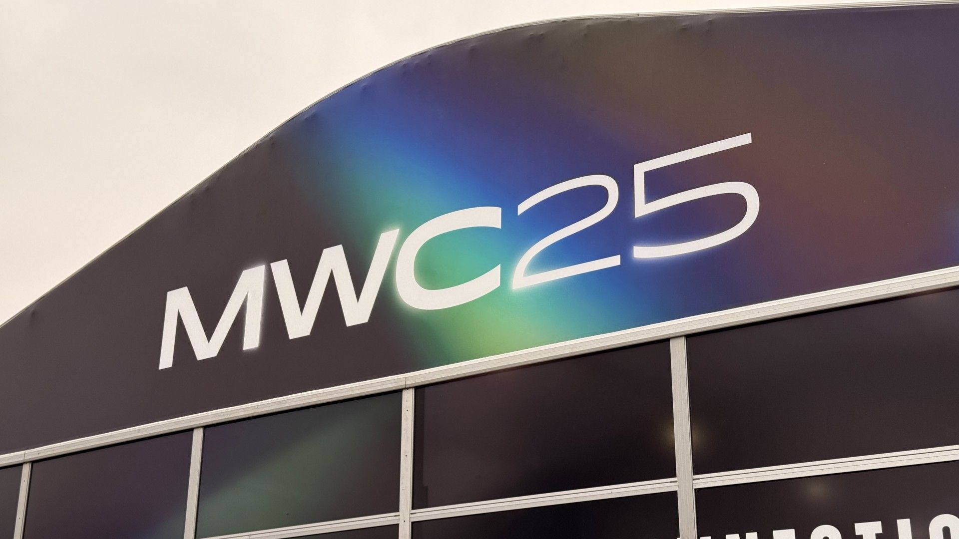 How-To Geek’s Best of MWC 2025 Award Winners